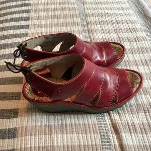 Fly London Yown Red Peep Toe Leather Sandal Sz 39